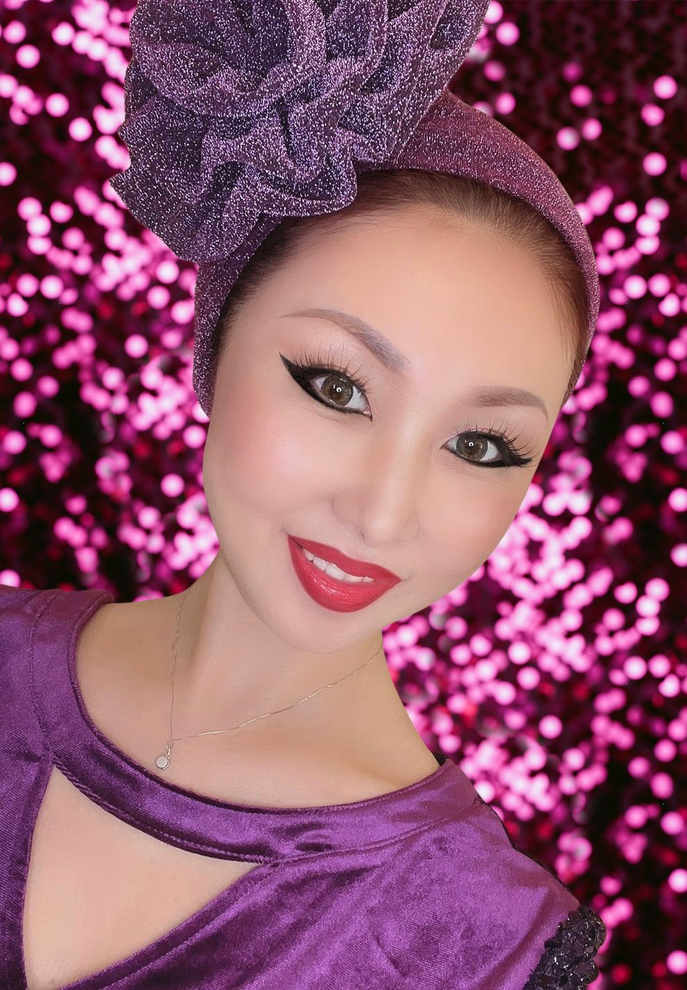 Opulent Onyx Glamorous Liquid Eyeliner